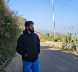 Midhat Ratib Khan